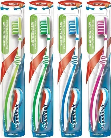 Зубная щетка Aquafresh  In-between средняя