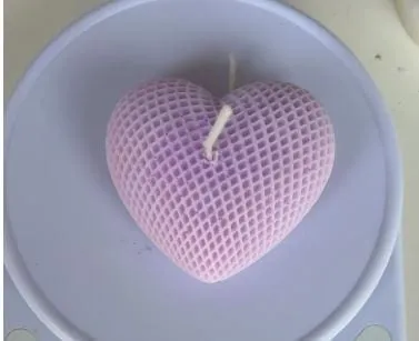 Свеча форма 4 сердце